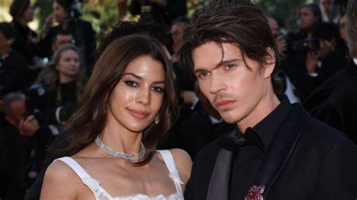 Daughter Of Russian Billionaire Marries In 860,000 Ralph & Russo