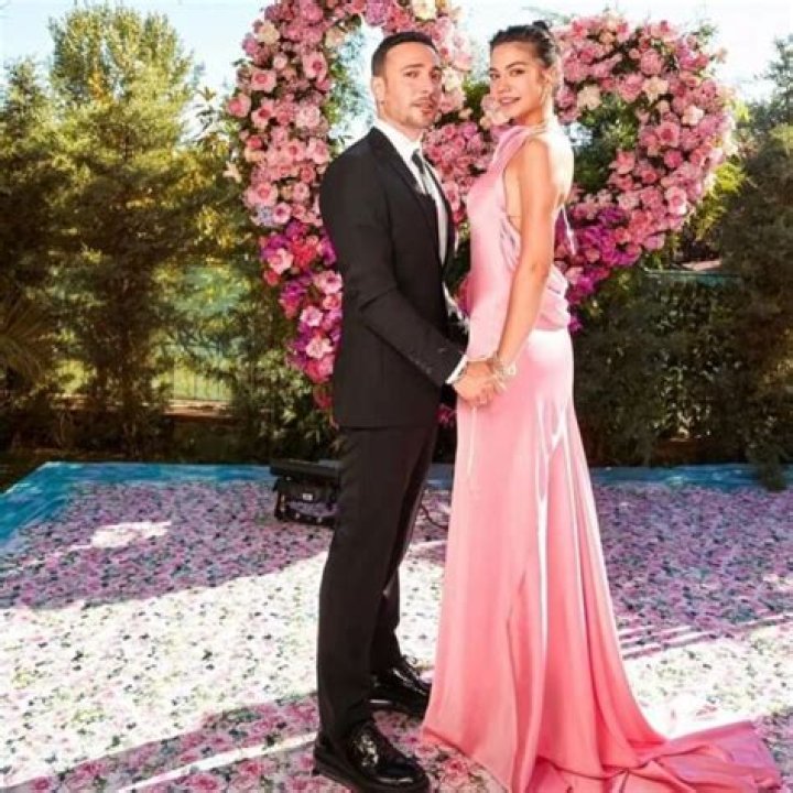 Demet &Ouml;zdemir Husband Is She Married? Dating Timeline