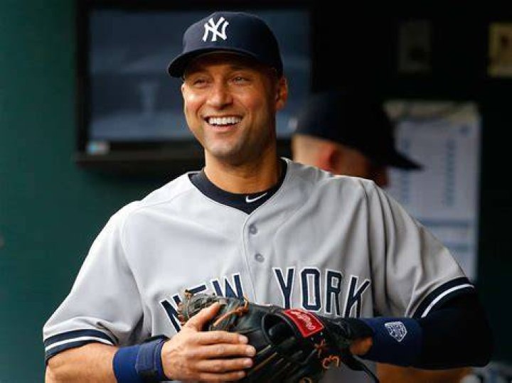 Derek Jeter Is 'Totally in Love' With Fiancée Hannah Davis Why Their