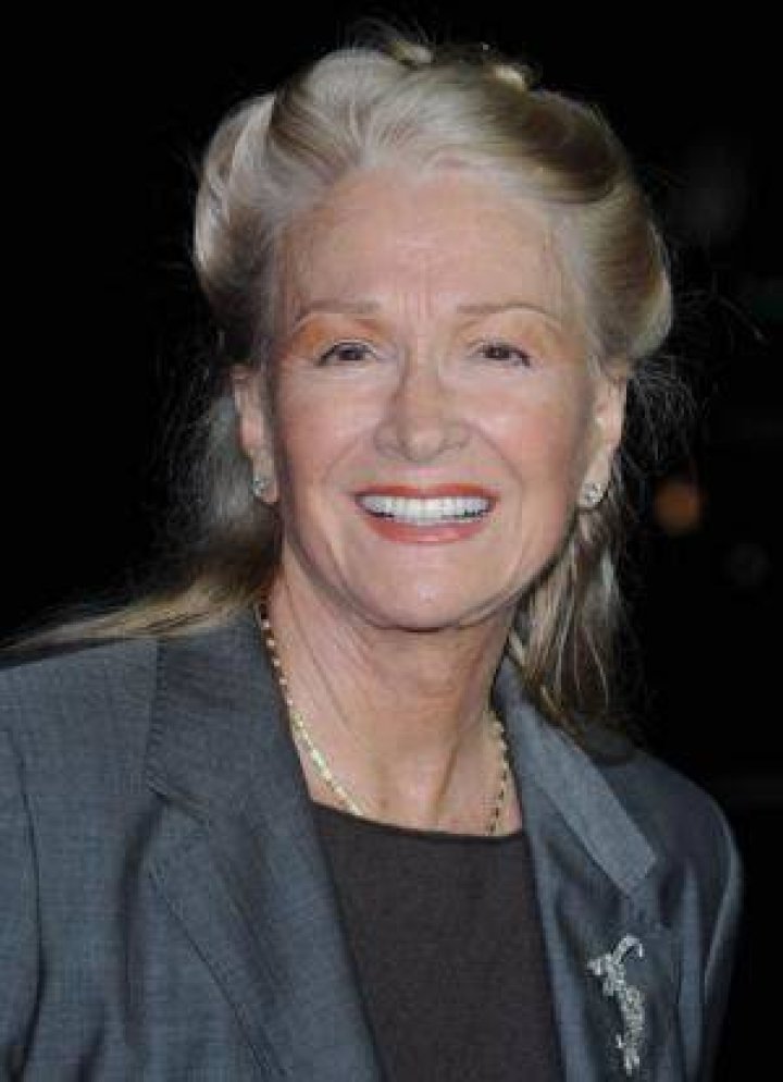 Diane Ladd Biography, Age, Height, Husband, Net Worth StarsWiki
