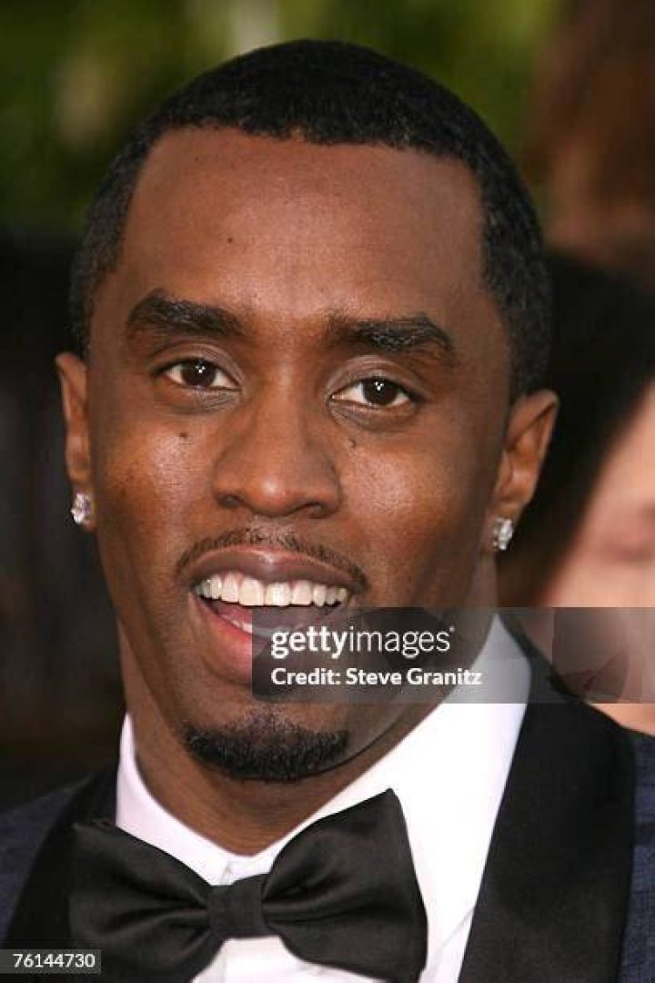 Diddy's twin daughters Jessie and D'Lila Combs, 16, look all grownup