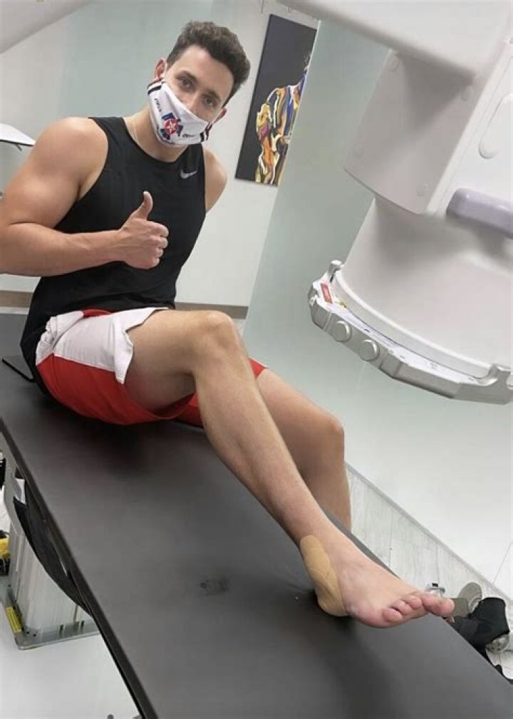 Doctor Mike Varshavski Shirtless, Shirtless Men, Hot Doctor, Beautiful