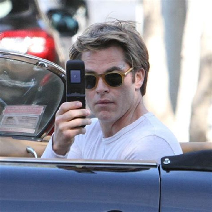 Does Chris Pine Have A Wife? Timeline Of His Relationship History