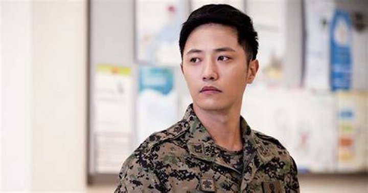 [DOTS] Jin Goo's wife reaction to his romance with Kim Ji Won in