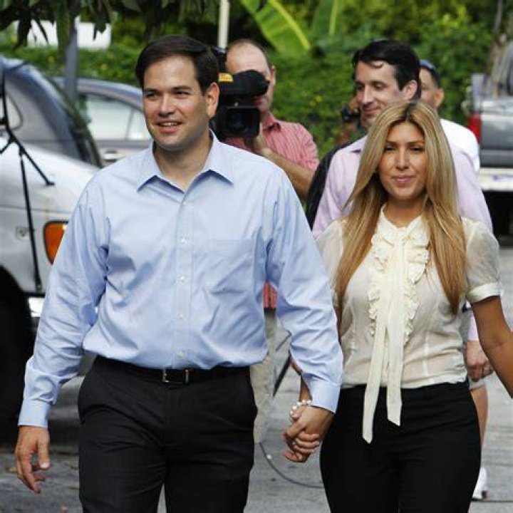 Dousdebes Rubio Biography Facts, Childhood, Family Life