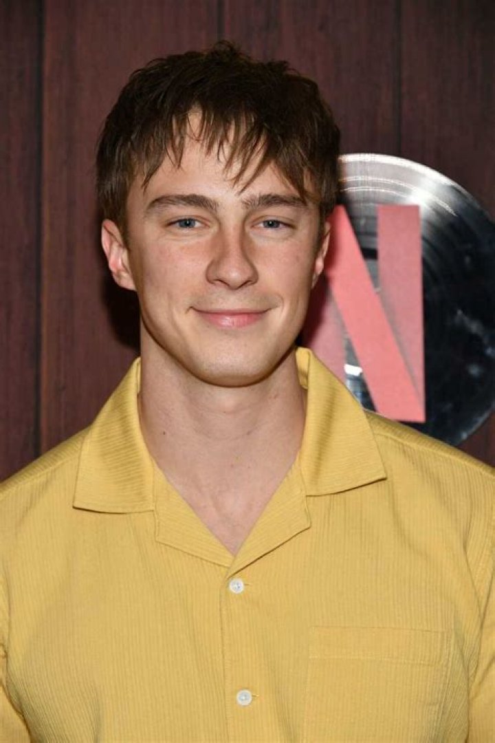 Drew Starkey&rsquo;s biography age, height, family, movies and TV shows