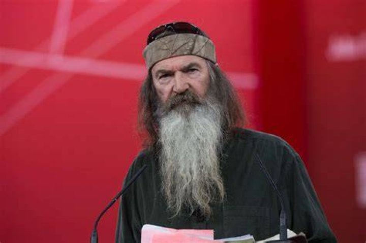 ‘Duck Dynasty’ star Phil Robertson explains how he found faith before
