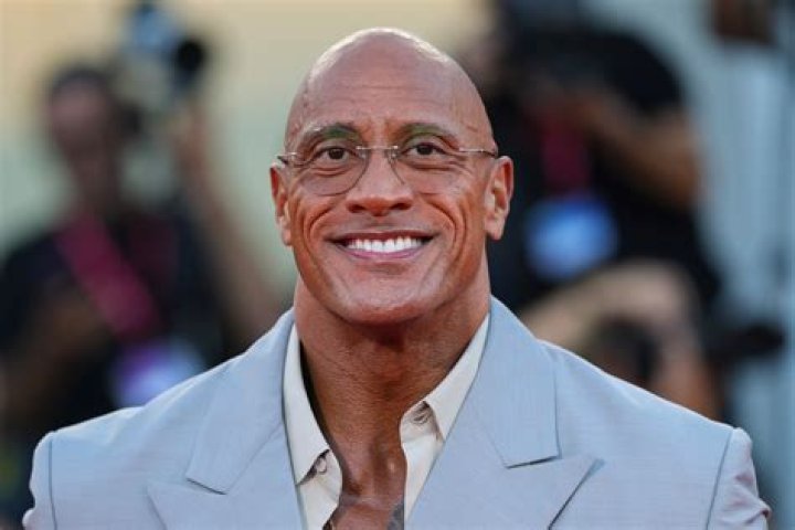 Dwayne &lsquo;The Rock&rsquo; Johnson and Lauren Hashian&rsquo;s Romantic Hawaiian