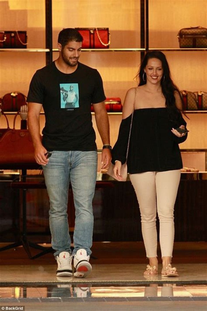 EBL Jimmy Garoppolo Girlfriend Mystery