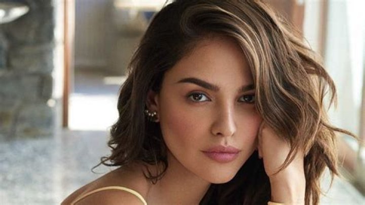 Eiza González BessieAlger Blog