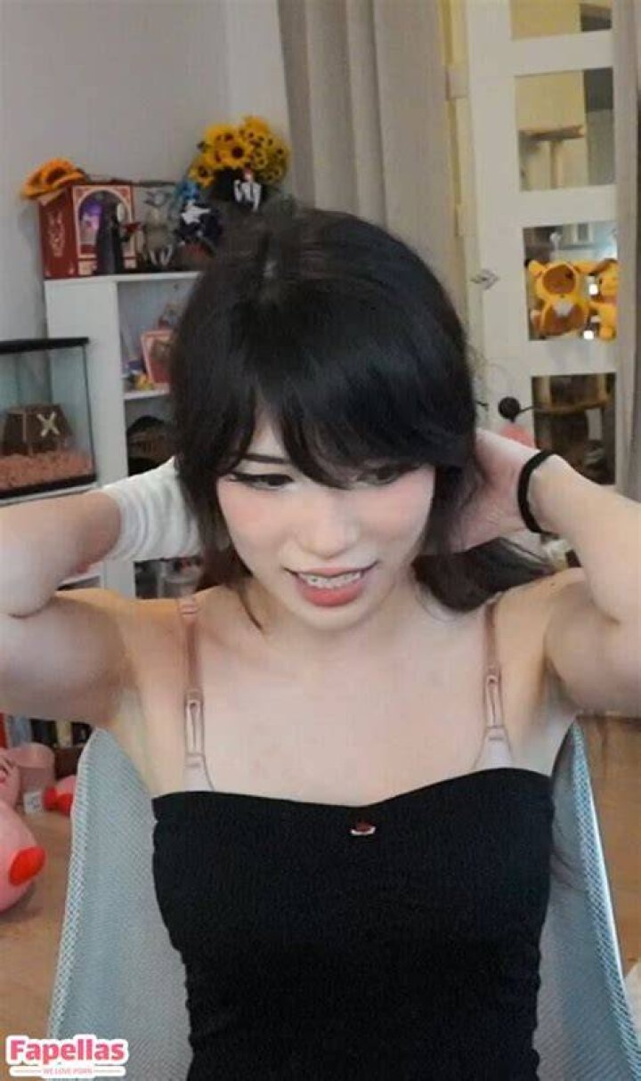 🔞 Emiru Nude OnlyFans Leaks XBUTT👙👩