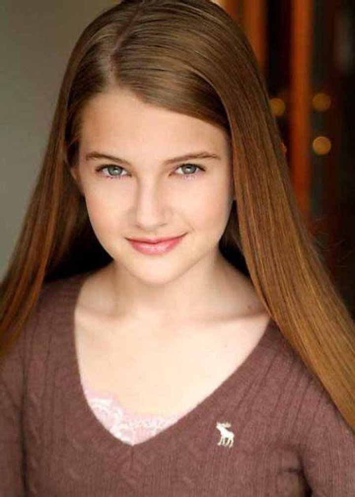 Emmy Clarke Bio, Wiki, Age, Height, Education & Boyfriend