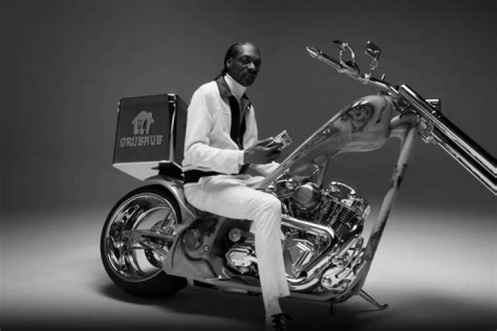 Entertainment Icon Snoop Dogg Partners With Urban Theatere