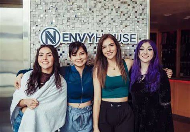 Envy House opening with JustaMinx, the Botez sisters, and CodeMiko