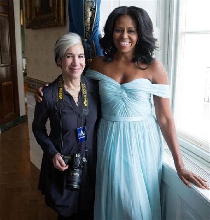 Exploring Photos Of Michelle Obama Pregnant A Glimpse Into Her Journey