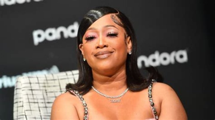 Female Rapper TRINA Got ENGAGED DETAILS, Video, & Pics Of Her Giant
