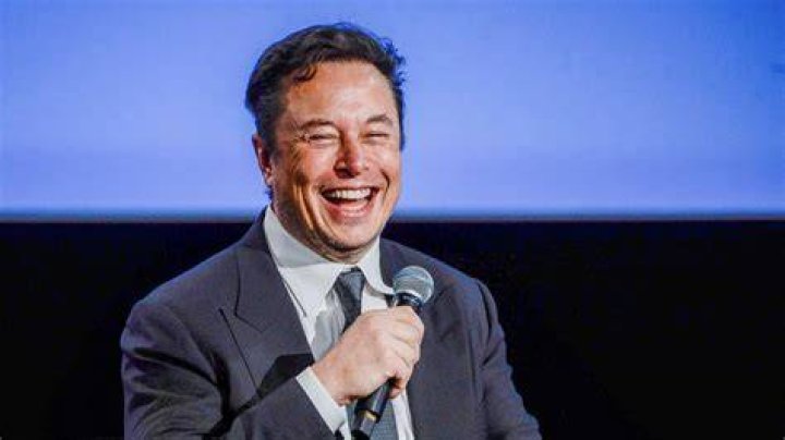 First photo emerges of Elon Musk and his baby twins with Neuralink