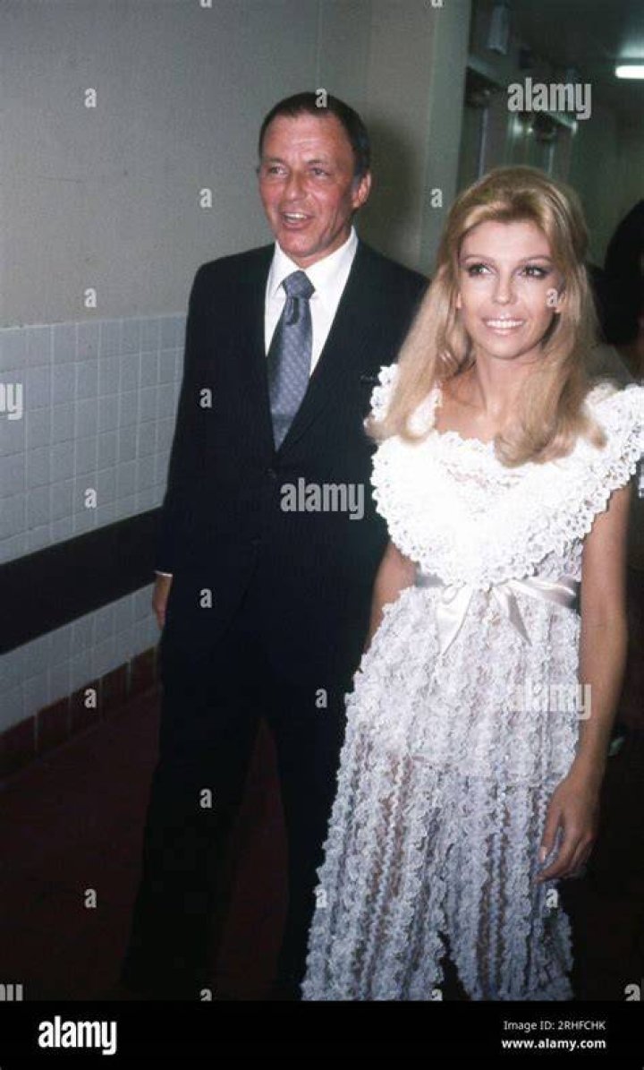 Frank Sinatra&acirc;&euro;&trade;s Daughter Nancy Posts Heartbreaking Father&acirc;&euro;&trade;s Day