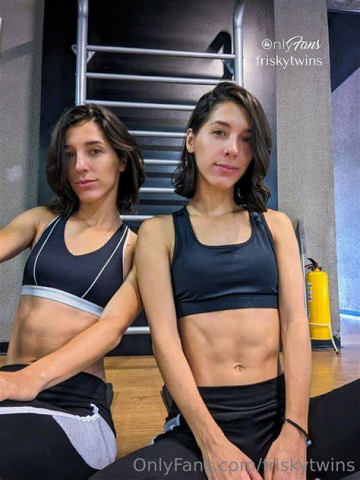 Frisky Twins / FriskyAna / FriskyIsa Nude Leaked OnlyFans Photo 109