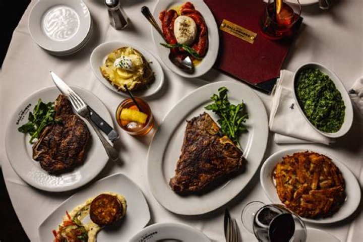 Gallaghers Steakhouse (Gallaghers_NYC), A New York City Institution