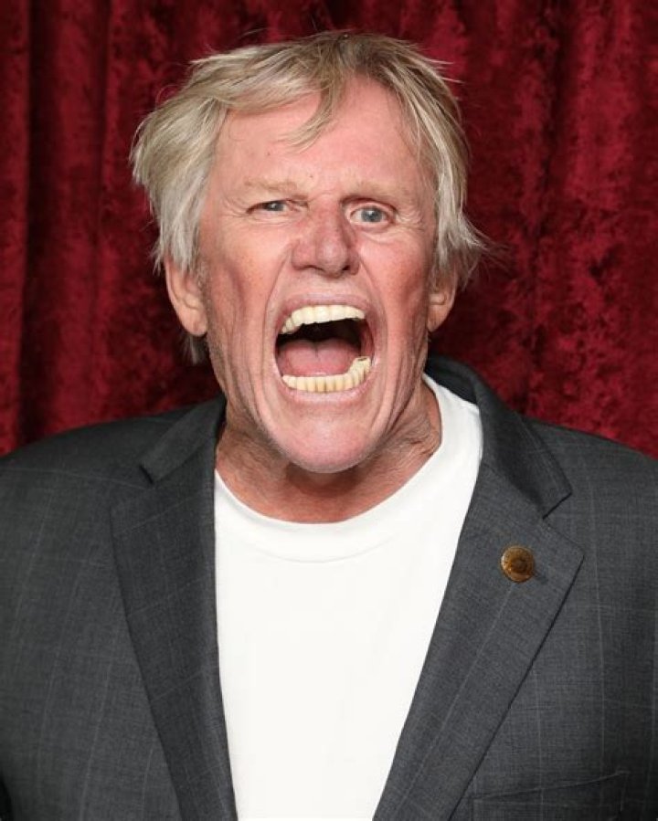 Gary Busey has an odd way of smiling for the camera and more star snaps