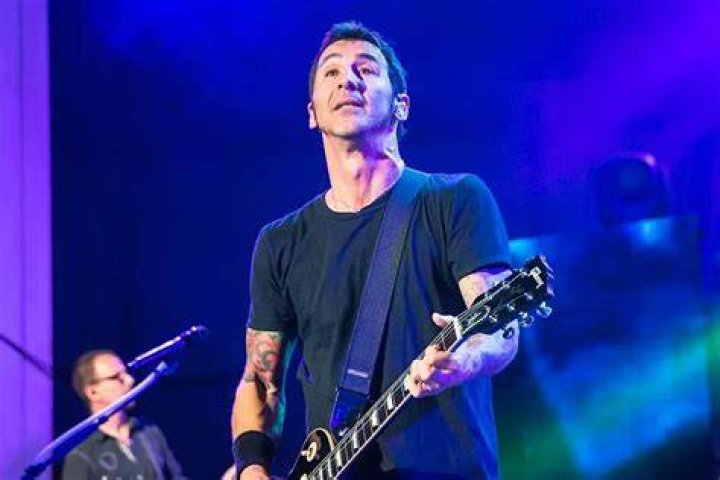 Godsmack&rsquo;s Sully Erna Once Dated Lady Gaga, Shannon Larkin Says