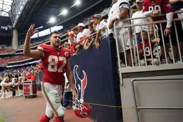 Gronk, Kelce, Decker NFL studs wore 87 in Week 1 Outsports
