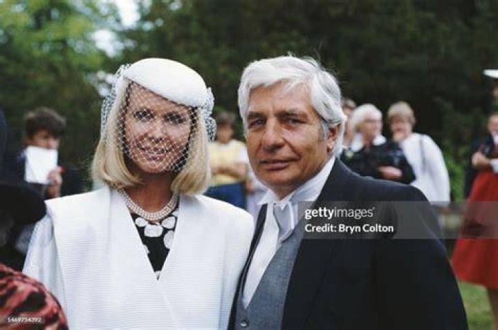 Gunter Sachs and Mirja Larsson. 1969 Celebrities, Celebrity weddings