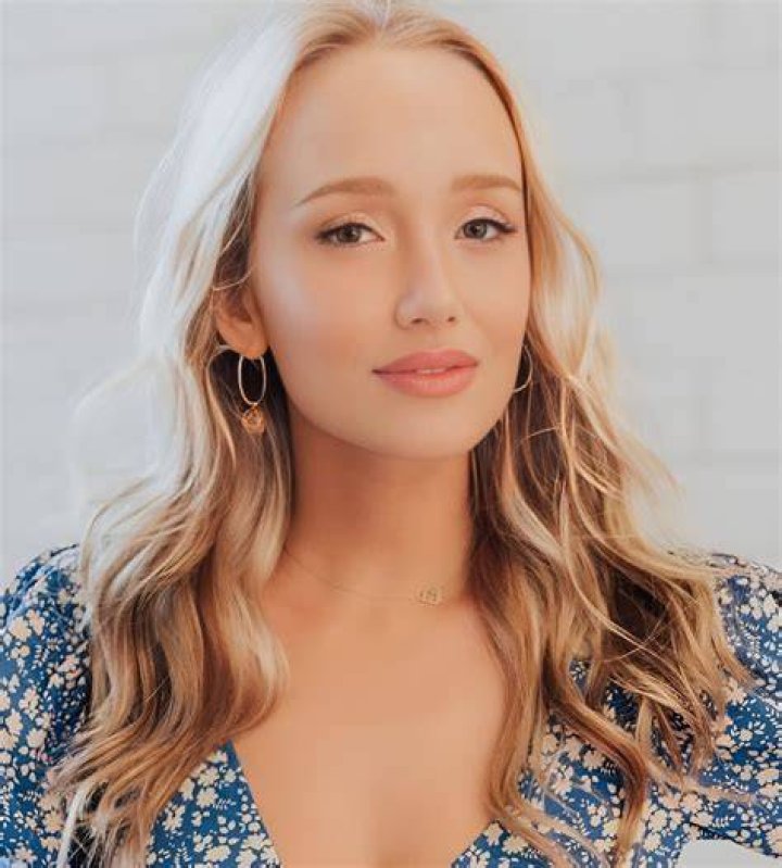 Gwen Gwiz&rsquo;s biography age, real name, ASMR, surgery, net worth Legit.ng