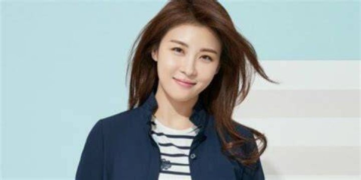 Ha Jiwon Biography, Height & Life Story Super Stars Bio