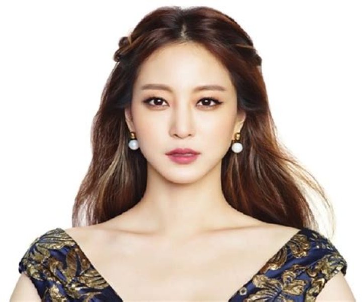 Han Chaeah Biography Facts, Childhood, Family Life & Achievements of