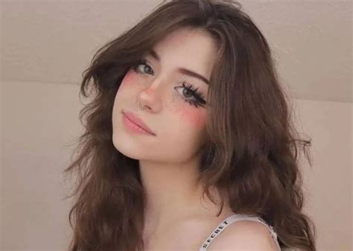 Hannah OwO / hannahowo Nude, OnlyFans Leaks, The Fappening Photo