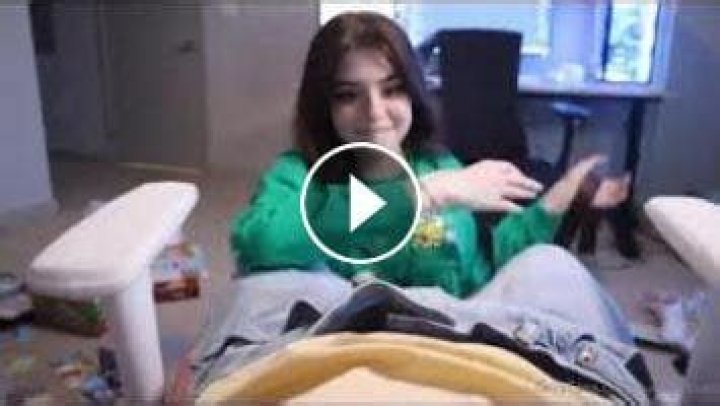 HannahOwo Onlyfans leak is trending online Parrot News 24/7