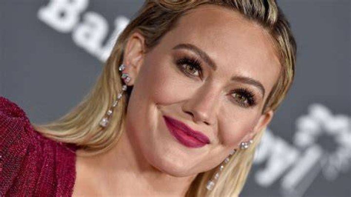 Hilary Duff Got the Longest Hair Extensions Ever for "How I Met Your