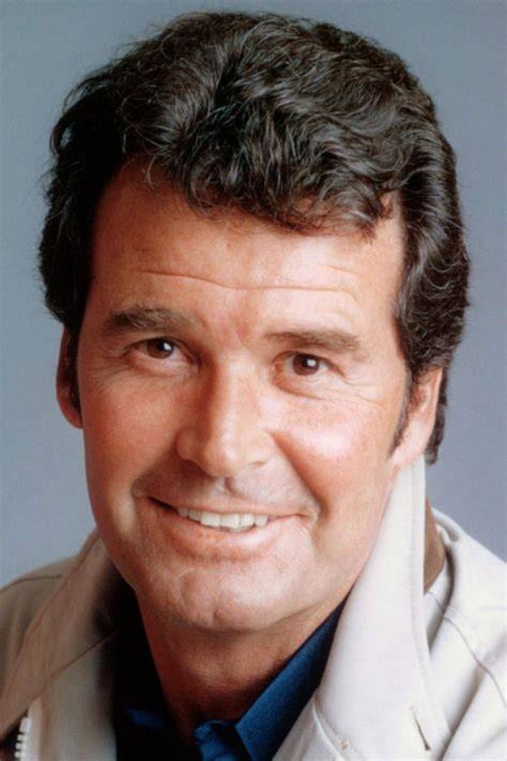 How James Garner's Daughter Is Keeping Her Dad's Memory Alive Closer