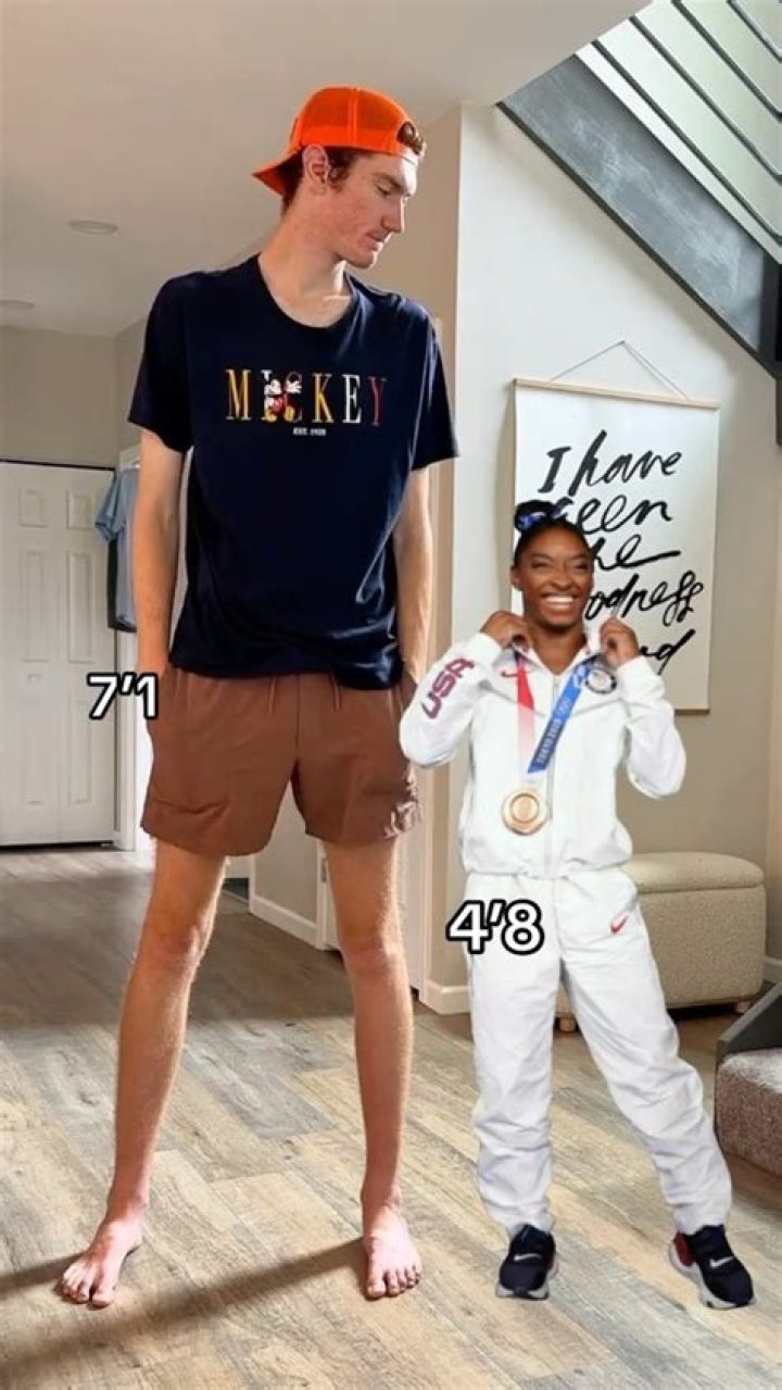How Tall Is Simone Biles In Inches Anita Vittoria
