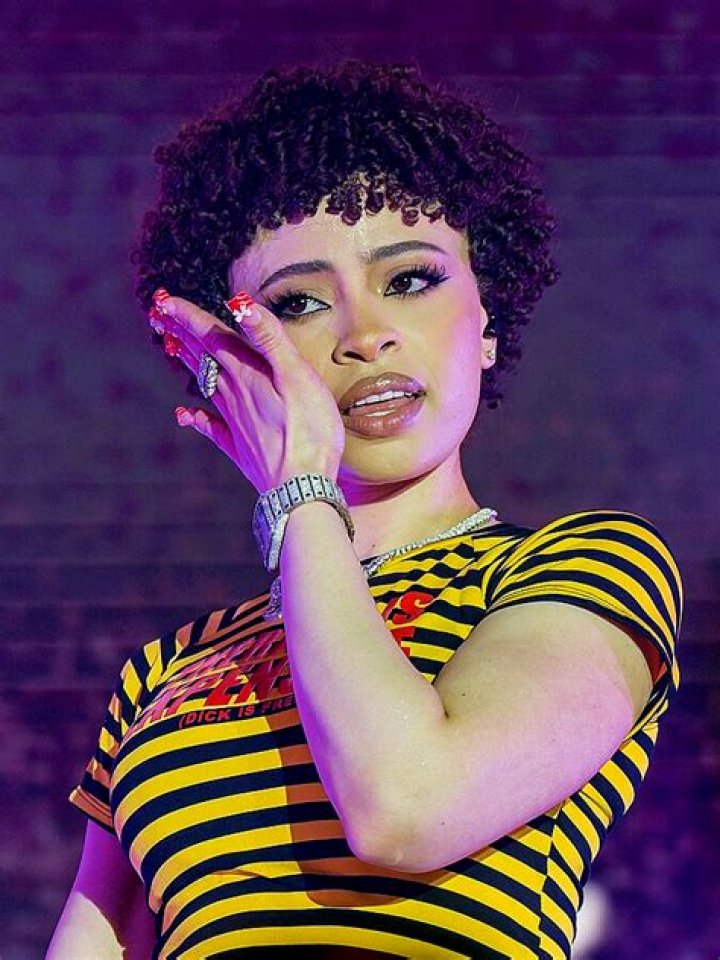 Ice Spice's Height and Feet The Rising Rapper's Unique Style
