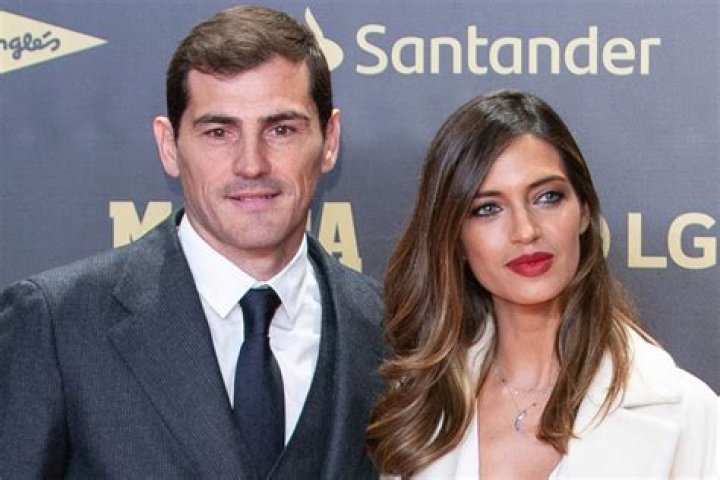 Iker Casillas wife (Sara Carbonero) Love Life Marriage Divorce