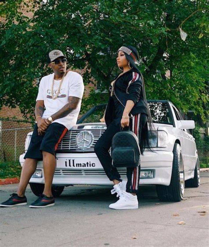 Image Nas Scoops Up Nicki Minaj in His 1988 Birthday Benz Image 3