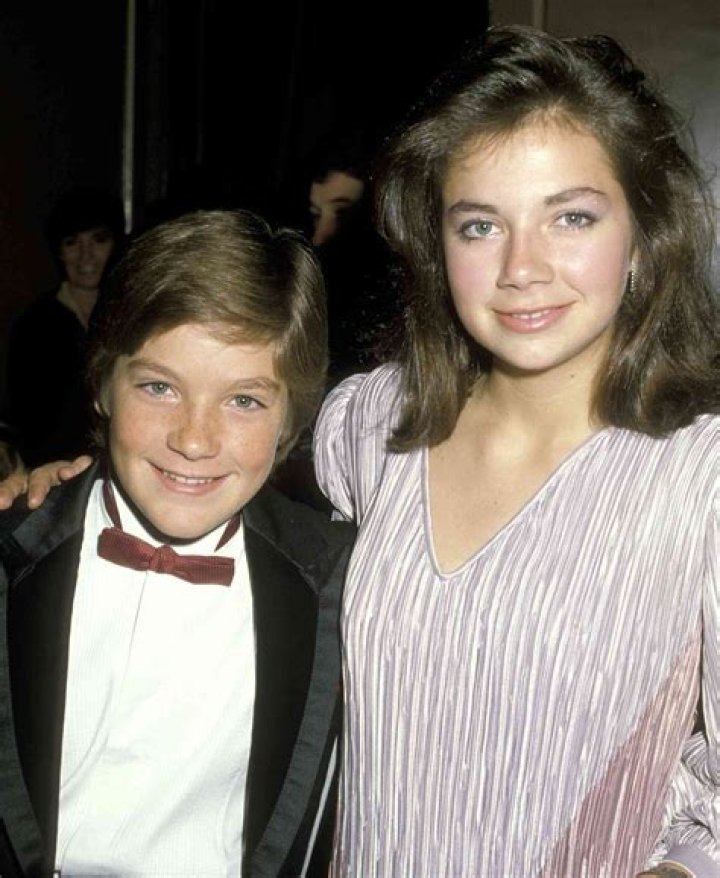 Is Jason Bateman Justine Bateman's brother?