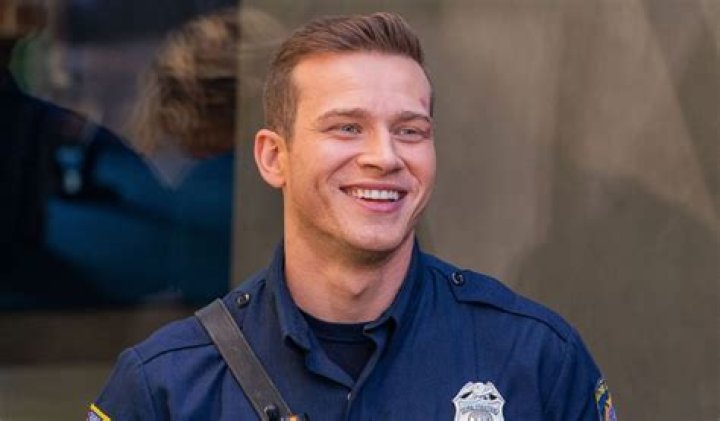Is Oliver Stark Gay? 911 Star's Sexuality Revealed! The RC Online