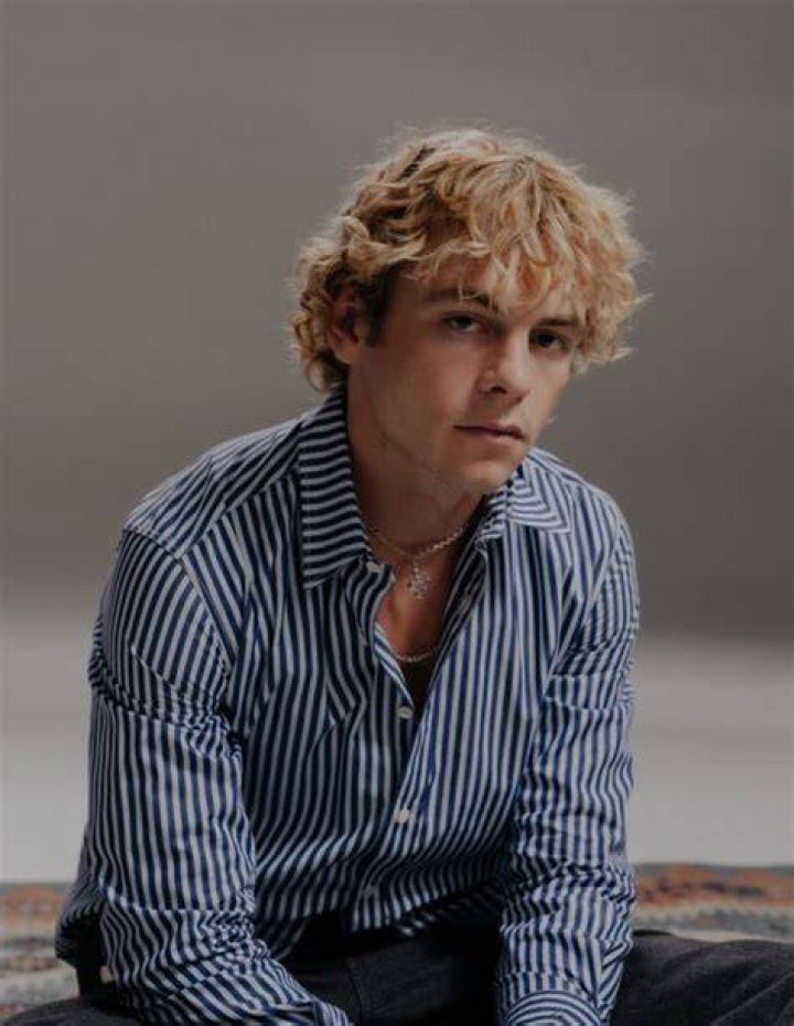 Is Ross Lynch Single? The Disney Star's Dating History Revealed