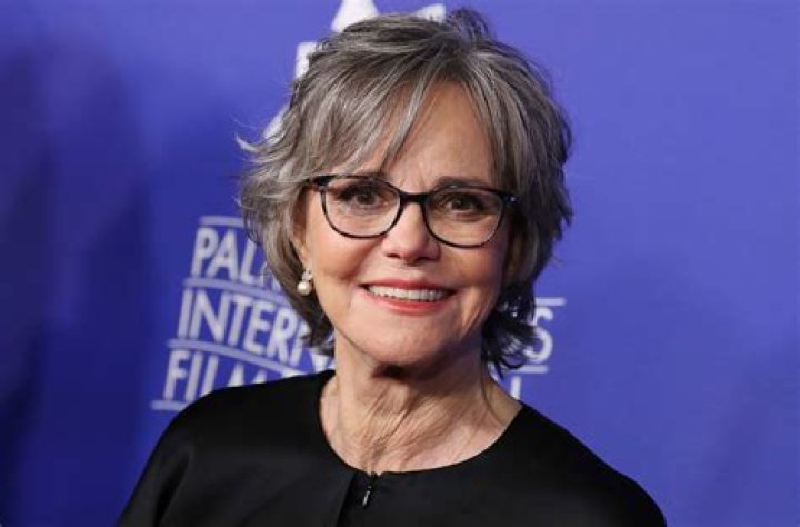 Is Sally Field In A Relationship, Who Has She Dated Before? Meet The