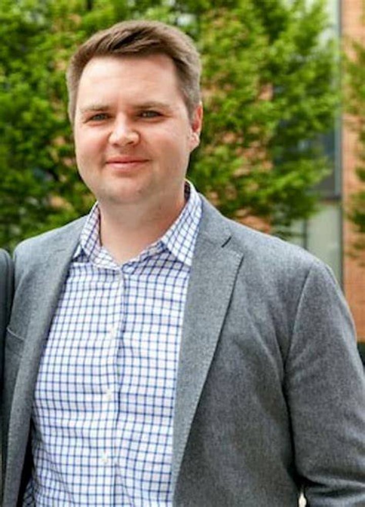 J. D. Vance Age, Net Worth, Wife, Family, Height and Biography
