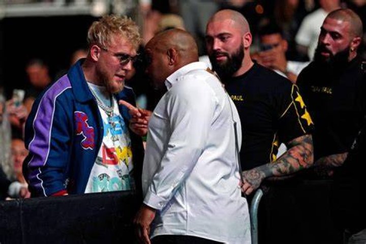 Jake Paul UFC 261