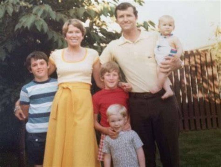 James Chester Reynolds Everything About Ryan Reynold&rsquo;s Dad