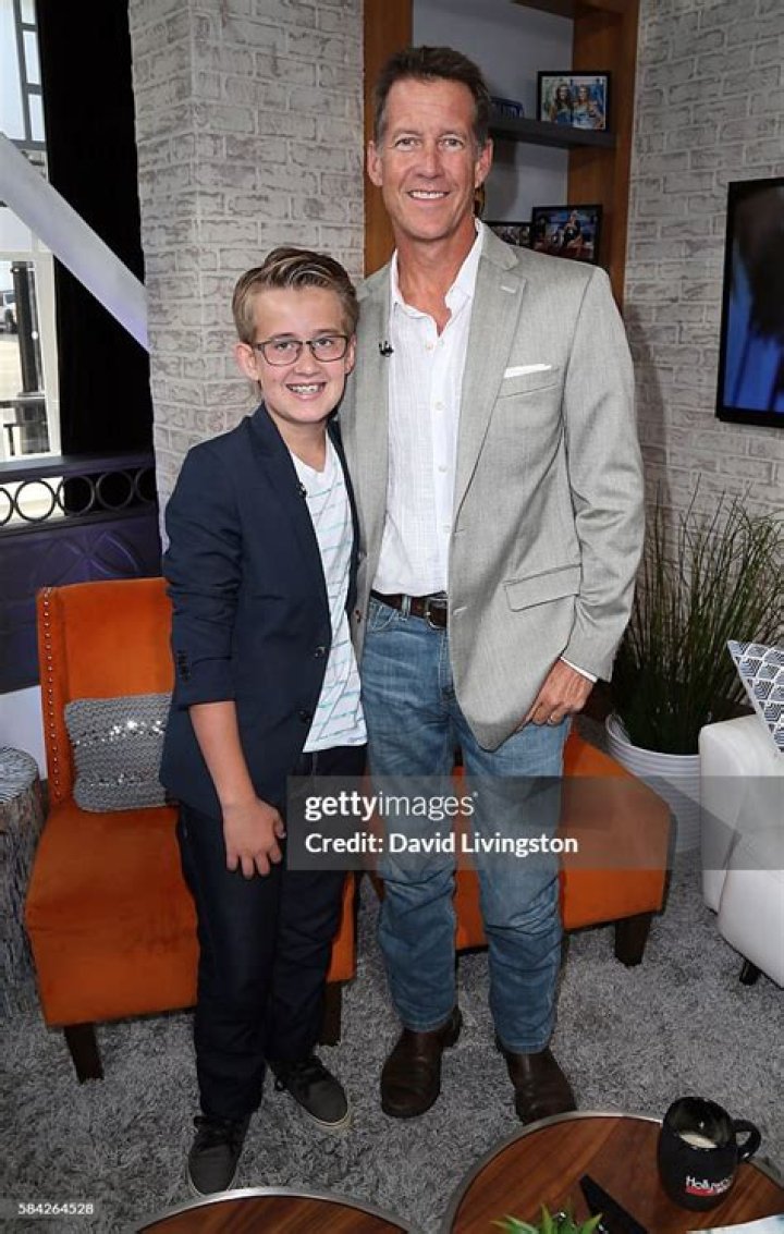 James Denton, son Sheppard and daughter Malin at the Trident and Smiles