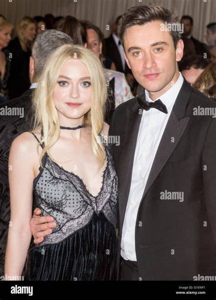 Jamie Strachan Dakota Fanning Dating Telegraph