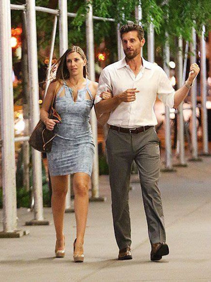 Jason Hoppy spotted with a Bethenny lookalike and more star snaps