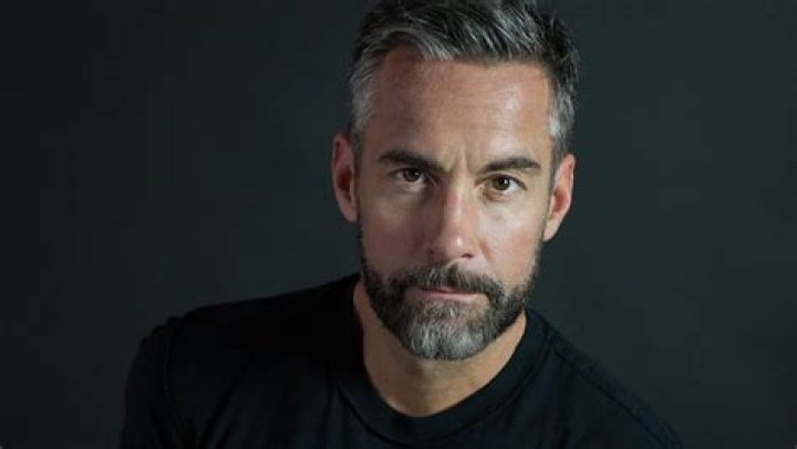 Jay Harrington Biography, Height & Life Story Super Stars Bio